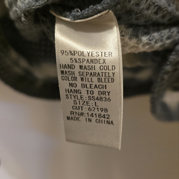 She + Sky Tie Dye Top - Picture 7 of 8